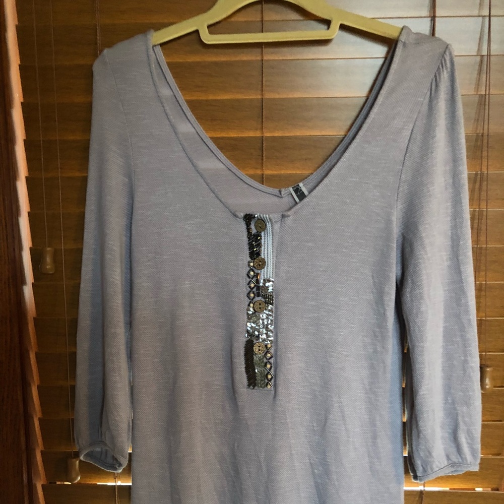 Grey/lavender BKE top